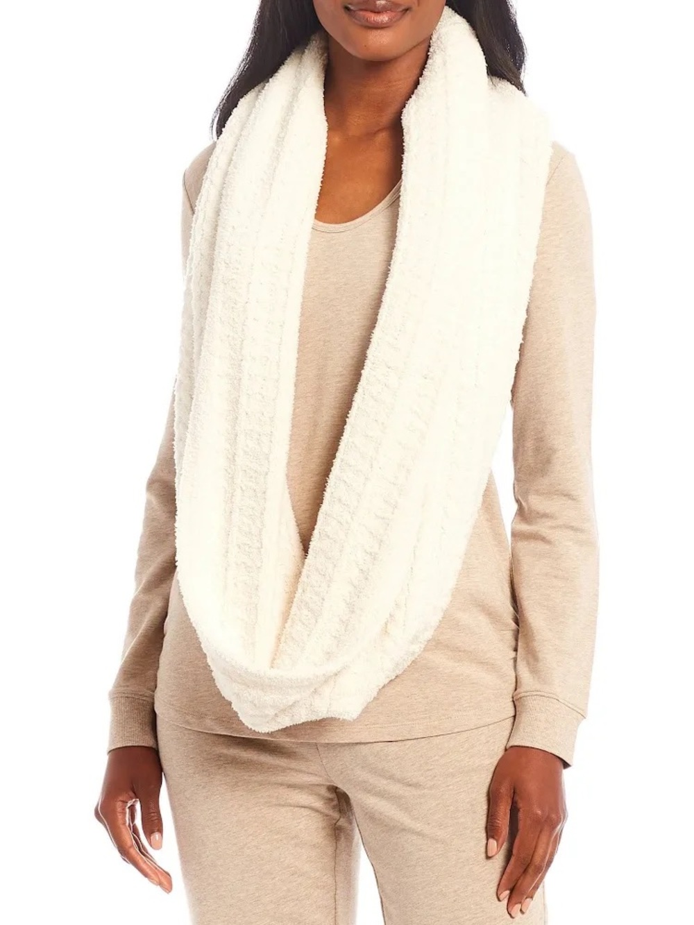 Barefoot Dreams Infinity Scarf - Cream
New with tags.